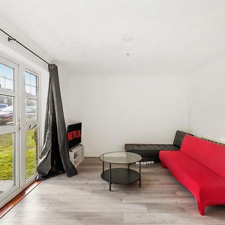 Cozy Luton Town Centre Retreat Appartement Buitenkant foto