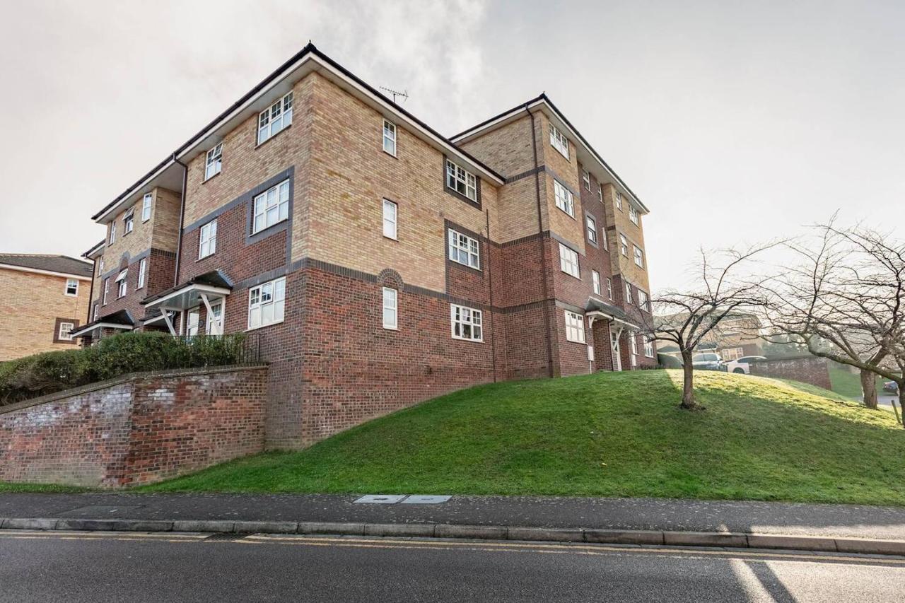Cozy Luton Town Centre Retreat Appartement Buitenkant foto
