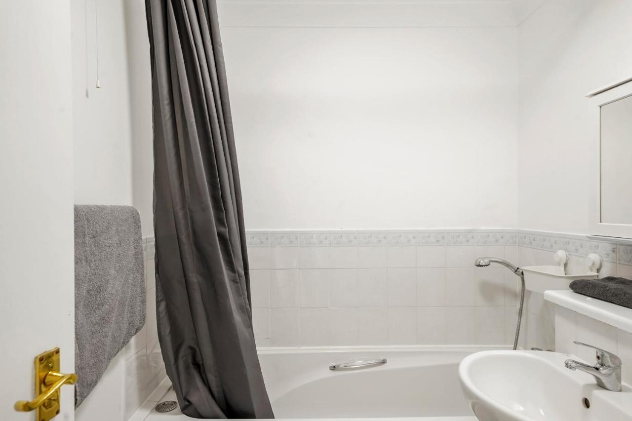 Cozy Luton Town Centre Retreat Appartement Buitenkant foto