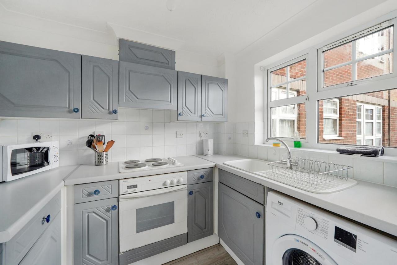 Cozy Luton Town Centre Retreat Appartement Buitenkant foto